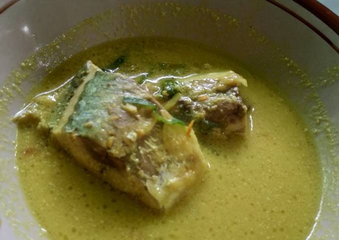 Mpasi ikan selar kuah kuning