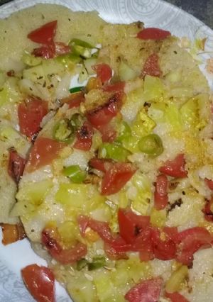 A picture of Without onion Rava Suji Uttapam.