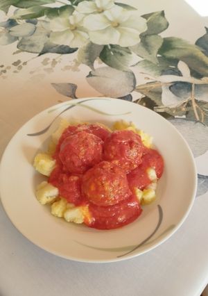 Paradicsomos húsgombóc recept fotója