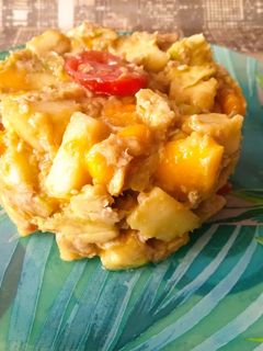 Una foto de Ensalada de mango con atún