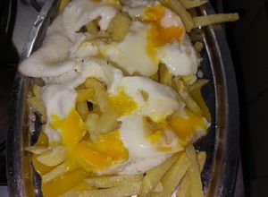 Una foto de Huevos estrellados, a lo Lucio Blázquez, de la cava baja
