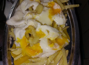 Una foto de Huevos estrellados, a lo Lucio Blázquez, de la cava baja