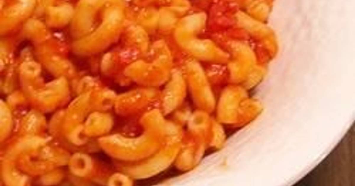 homemade macaroni and tomatoes