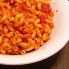 A picture of Easy Macaroni and Tomatoes.