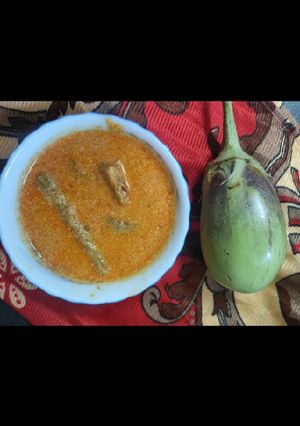 A picture of Coconut drumstick curry.