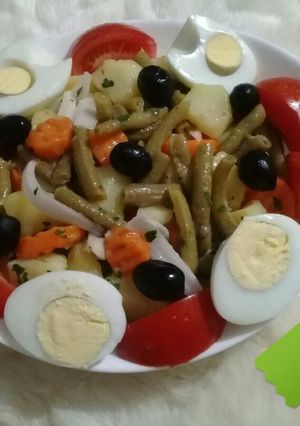 صورة لوصفة سلاطة اللوبيا الخضراء
