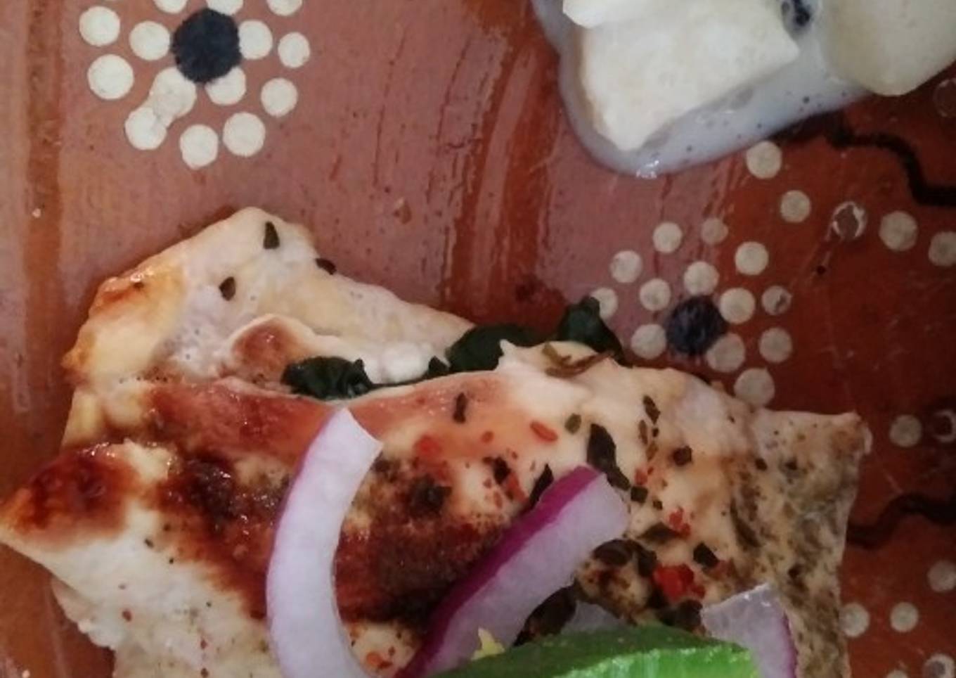 Pechugas rellenas con reques贸n y espinacas 馃悢