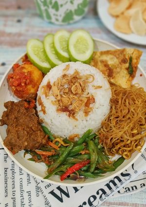 Foto resep Nasi Uduk Rice Cooker (resep Mba Endang JTT)