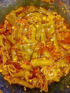 हरी मिर्च का अचार (Hari Mirch ka achar recipe in Hindi) रेसिपी मुख्य फोटो