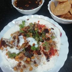 A picture of Papadi & Boondi Chaat.