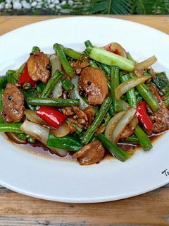 Foto resep Tumis ayam kacang panjang saus lada hitam