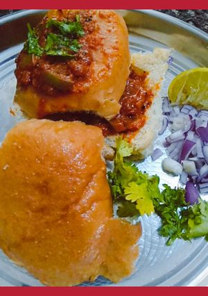 मसाला पाव (masala pav recipe in Hindi) रेसिपी मुख्य फोटो