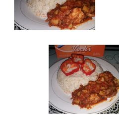 A picture of White rice with potatos soup.