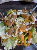 Ensalada de pollo con aderezo casero de parmesano