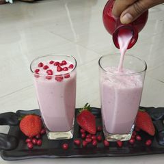 A picture of Fruity Milkshake.