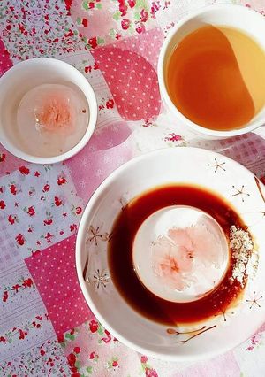 Hình của món Mochi nước anh đào - Sakura Mizumochi.