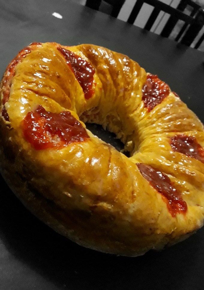 Una foto de Rosca de dulce de membrillo!!