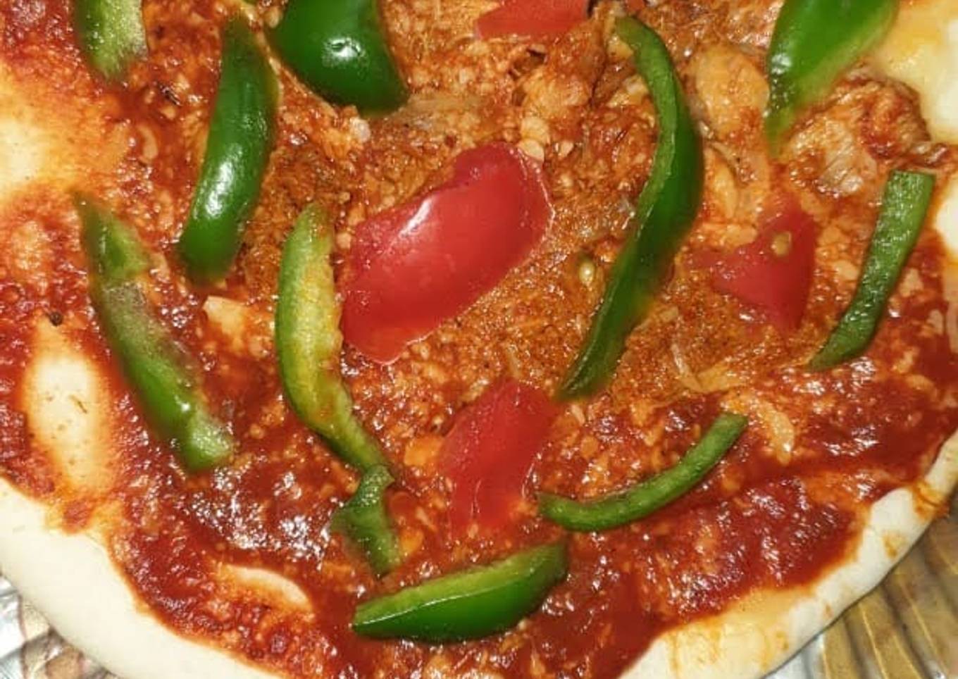 Chicken Tikka pizza In microwave