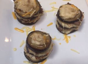 Una foto de Berenjenas con puré de Boletus y babilla de ternera