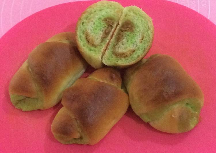 Resep masakan Butterrolls isi unti alias roti klepon | Cara Membuat Butterrolls isi unti alias roti klepon Yang Enak dan Simpel