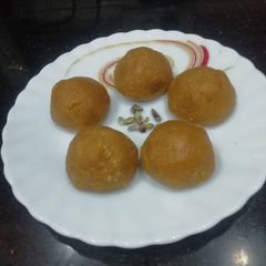 Besan ke ladoo A picture of Besan ke ladoo.