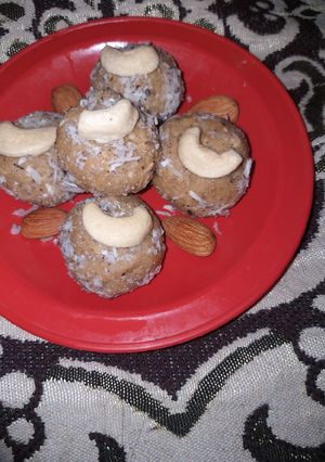A picture of Oats laddu.