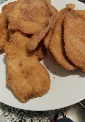 Una foto de Milanesas de pollo o pollo empanado