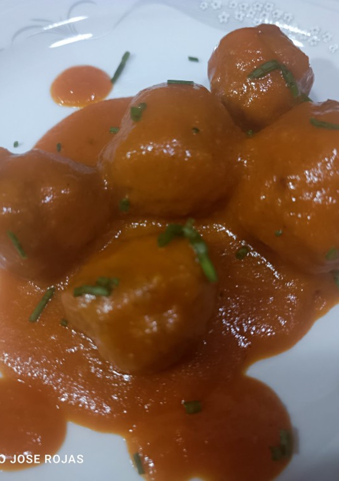 Una foto de Albóndigas en salsa Lisette