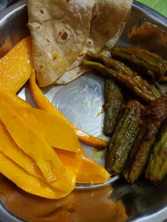 ભરેલા કારેલા રેસીપી મુખ્ય ફોટો