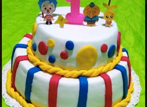 Una foto de Torta decorada con pasta Ballina