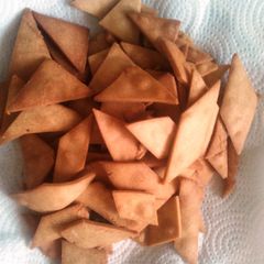 A picture of Shakarpara (Sweet and crispy snack).