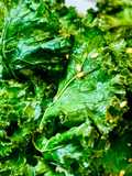 🌱 Cải Xoăn Nướng Giòn (Chips Kale)