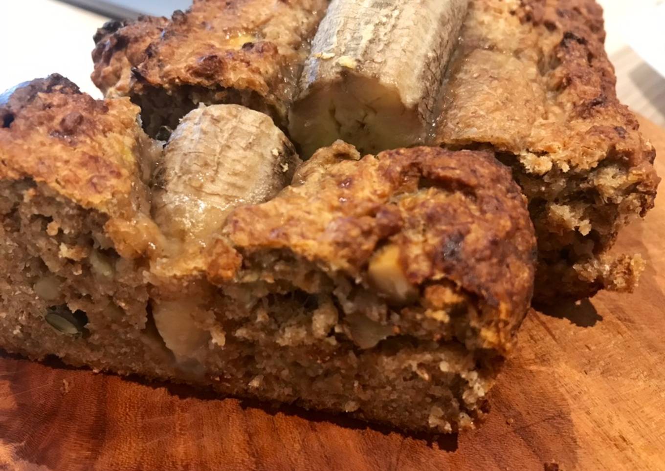 Banana and Walnut Wholemeal Loaf