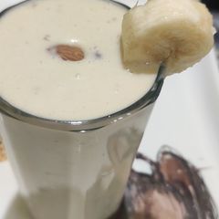 A picture of Banana Smoothie.