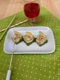 Finger food con crema di avocado e tartare di gamberi