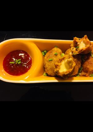 A picture of Cheesy chicken tikka kebab.