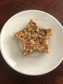 A picture of Lemon Date Energy Stars.