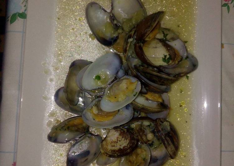 Almejas a la marinera a la cántabra