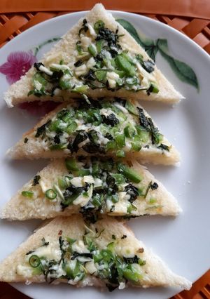 চিলি চীজ টোস্ট (chilli cheese toast recipe in Bengali) রেসিপির প্রধান ছবি