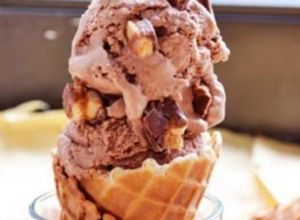 Una foto de Helado de Snickers