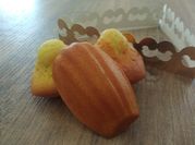 Une photo de madeleines poudre d'amande