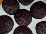 Simple chocolate cupcakes