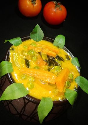 A picture of Kerela Vegetable Moilee.