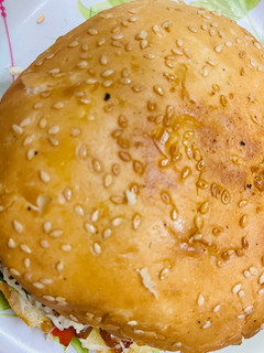 A picture of Cheesy Veg Bun.