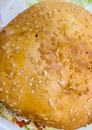 A picture of Cheesy Veg Bun.
