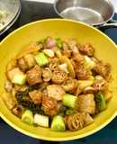 Tàu Hũ Ky Cuộn Kho Thơm Nấm (Món chay)