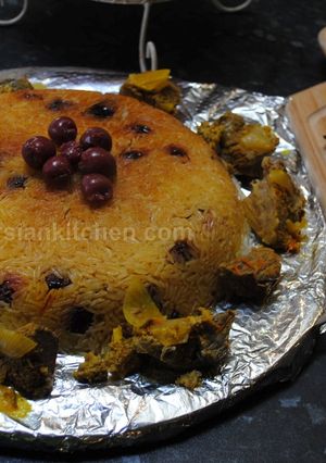 A picture of Persian sour cherry pilaf (Albaloo polo).