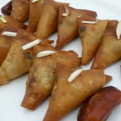 Khajoor ke samose A picture of Khajoor ke samose.