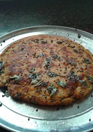 A picture of Vegetable Rava Handvo.