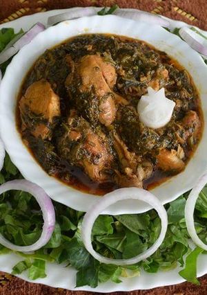 A picture of Palak chicken.